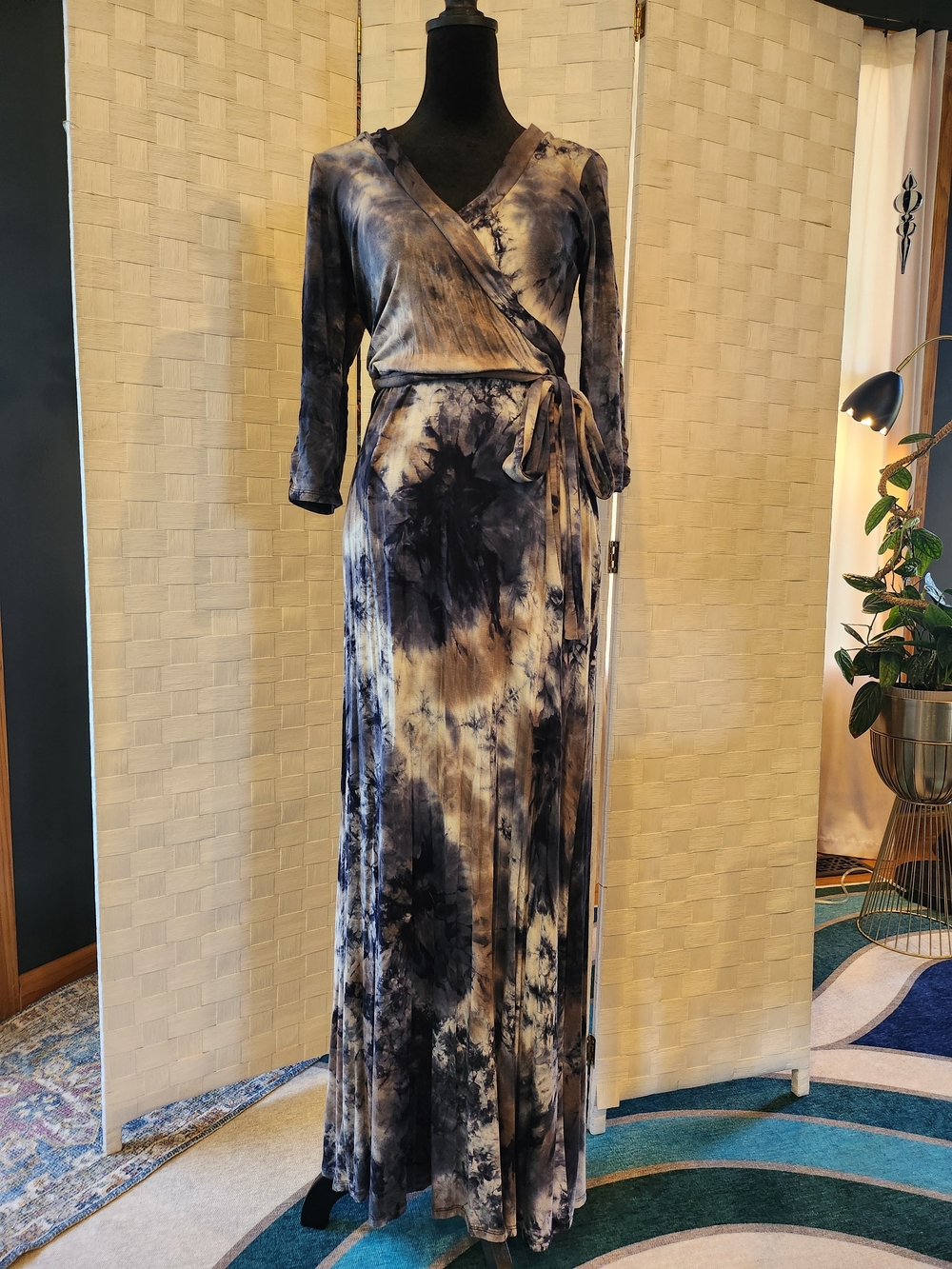 Tie-Dye Wrap Maxi Dress in Neutrals Size Large